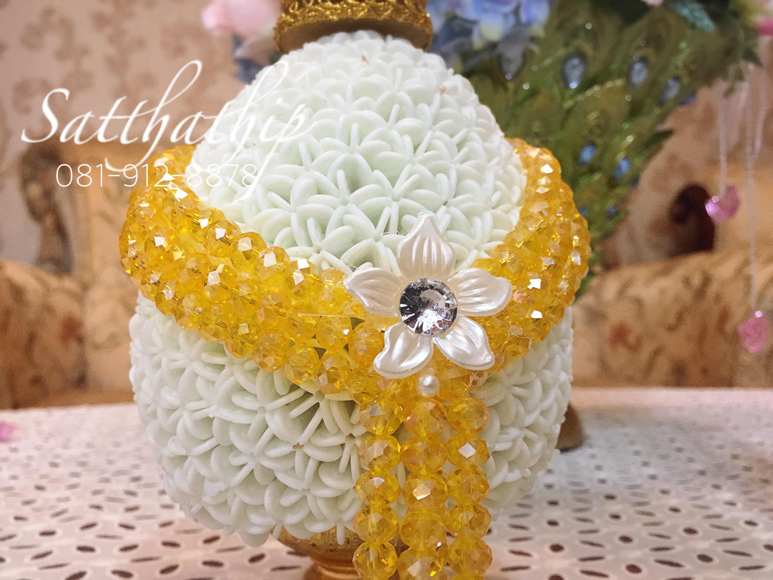 พานพุ่ม - พานพุ่มสักการะ - พานพุ่มดอกรัก - พานพุ่มดอกรักประดิษฐ์ (พลาสติก) - พานพุ่มสีขาว - Panpum