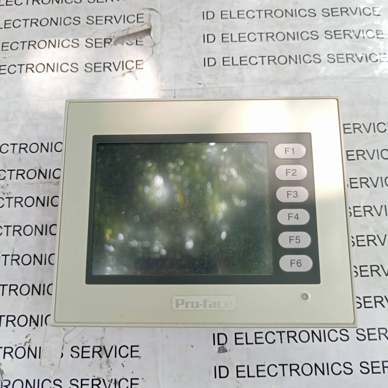 ST402-AG41-24V PROFACE LCD TOUCH SCREEN