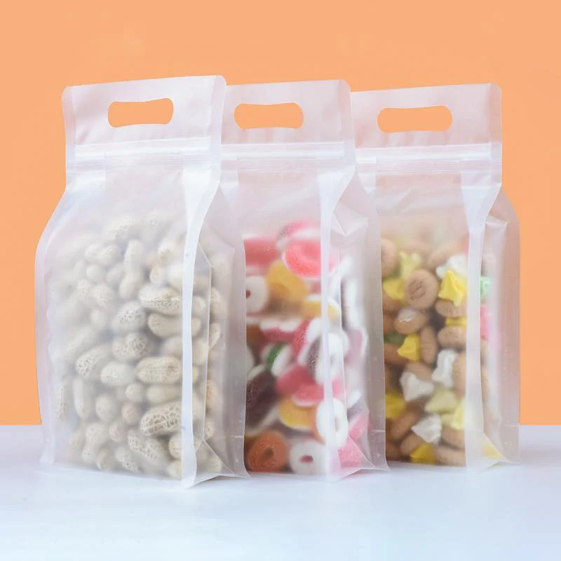 ถุงซิปแบบขุ่นแนวตั้ง มีหูหิ้ว ขยายข้าง 18 x 28 +8 ซม. 50 ใบ (10-8148)
