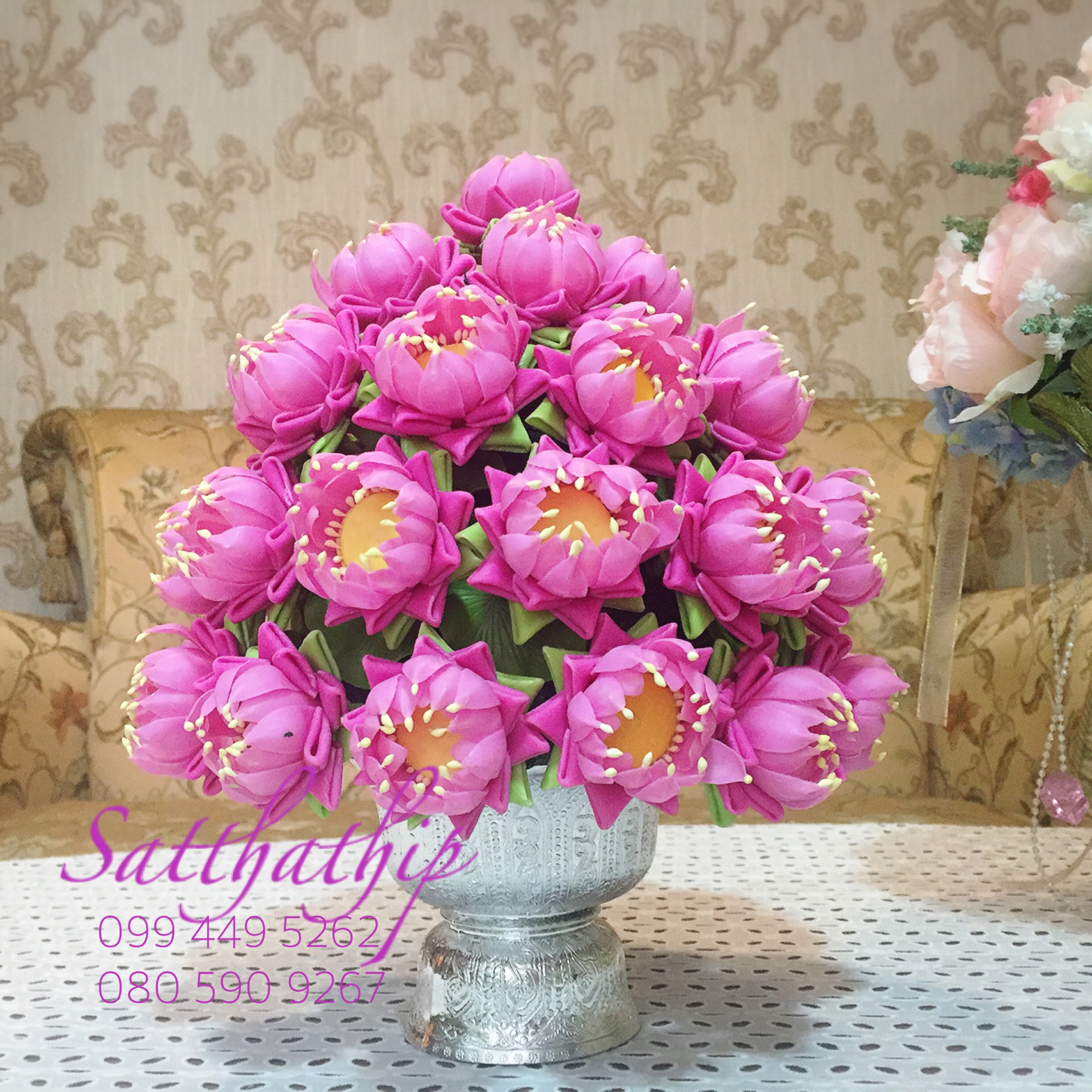 พานพุ่มดอกบัวประดิษฐ์ [9.5 นิ้ว 5,700 บาท/คู่]