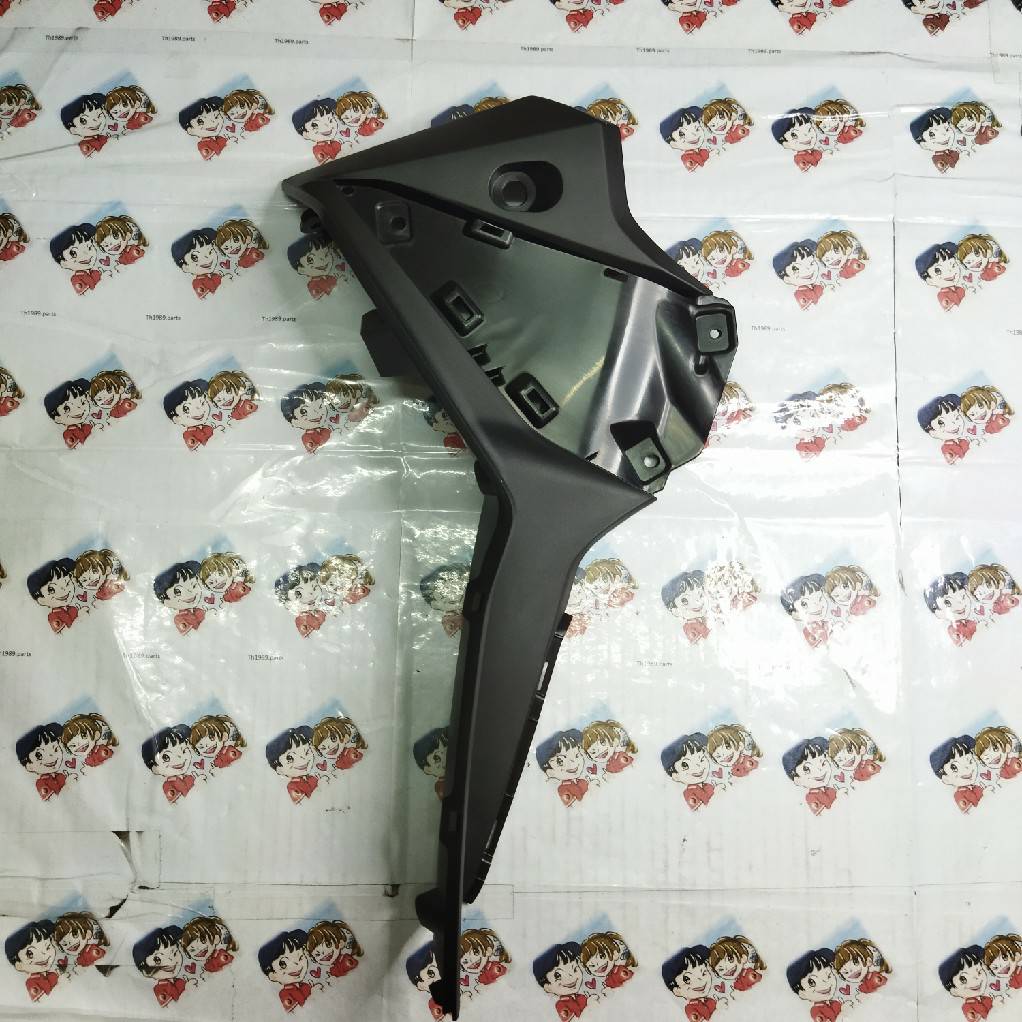 ฝาครอบข้างตัวถังด้านขวา รถทุกสี สำหรับรุ่น WAVE110i อะไหล่แท้ HONDA 64400-K58-TC0ZB