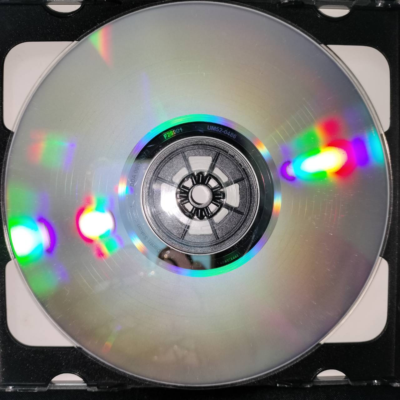 โรงเรียนจิตลดา – เพลงไทยในวรรณคดี ทำนองดนตรีสากล / 2CD / สันกล่องมีตำหนิเล็กน้อย / แผ่นดี