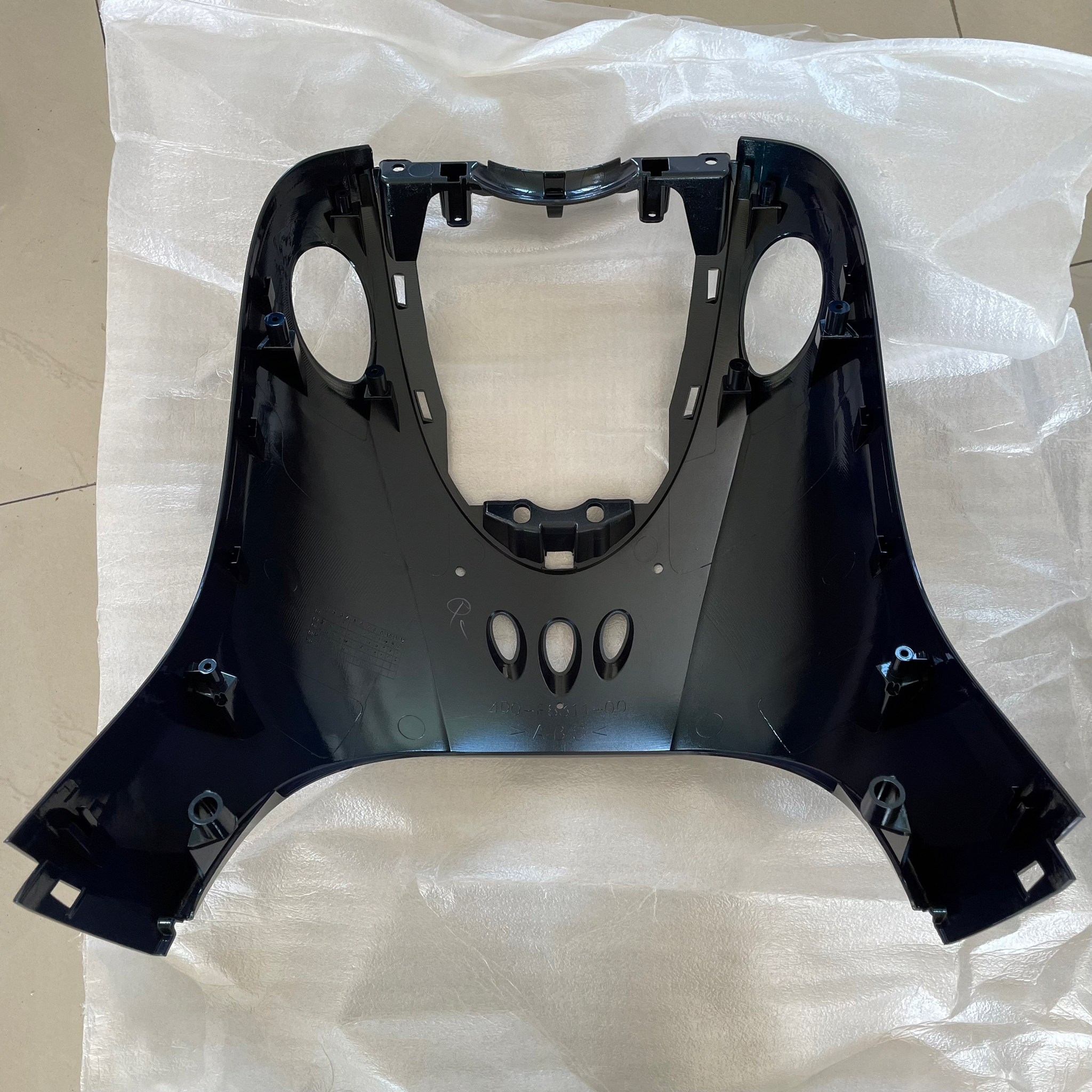 บังลมหน้าสีน้ำเงิน สำหรับรุ่น FINO' 2008 อะไหล่แท้ YAMAHA 4D0-F8311-10-P4