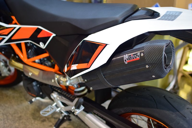 ท่อ MIVV รุ่น SUONO สำหรับ KTM 690 SMC 08-15 ท่อชั้นน้ำจาก ITALY (For Exhibition only)