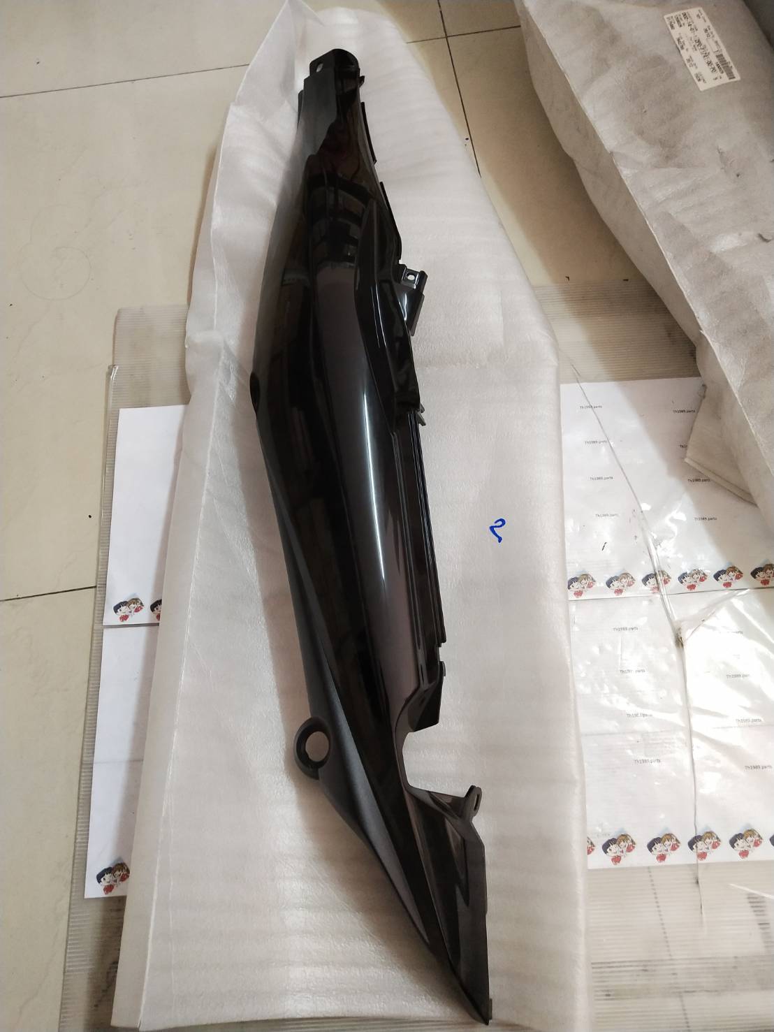 ฝาข้างซ้ายตัวยาวสีดำ สำหรับรุ่น SPARK X อะไหล่แท้ YAMAHA 2P0-F1731-00-P1