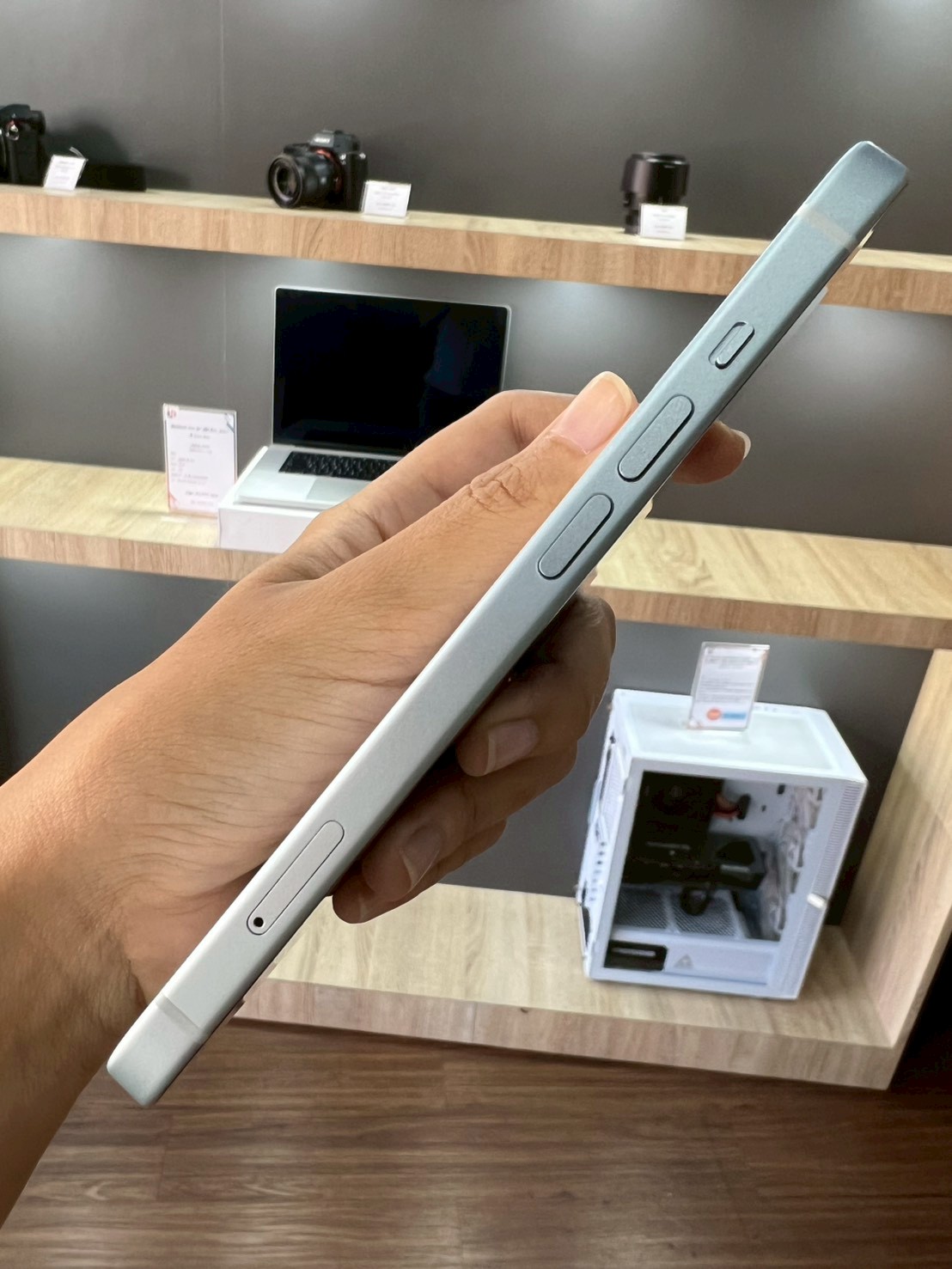 iPhone 15 128GB Blue