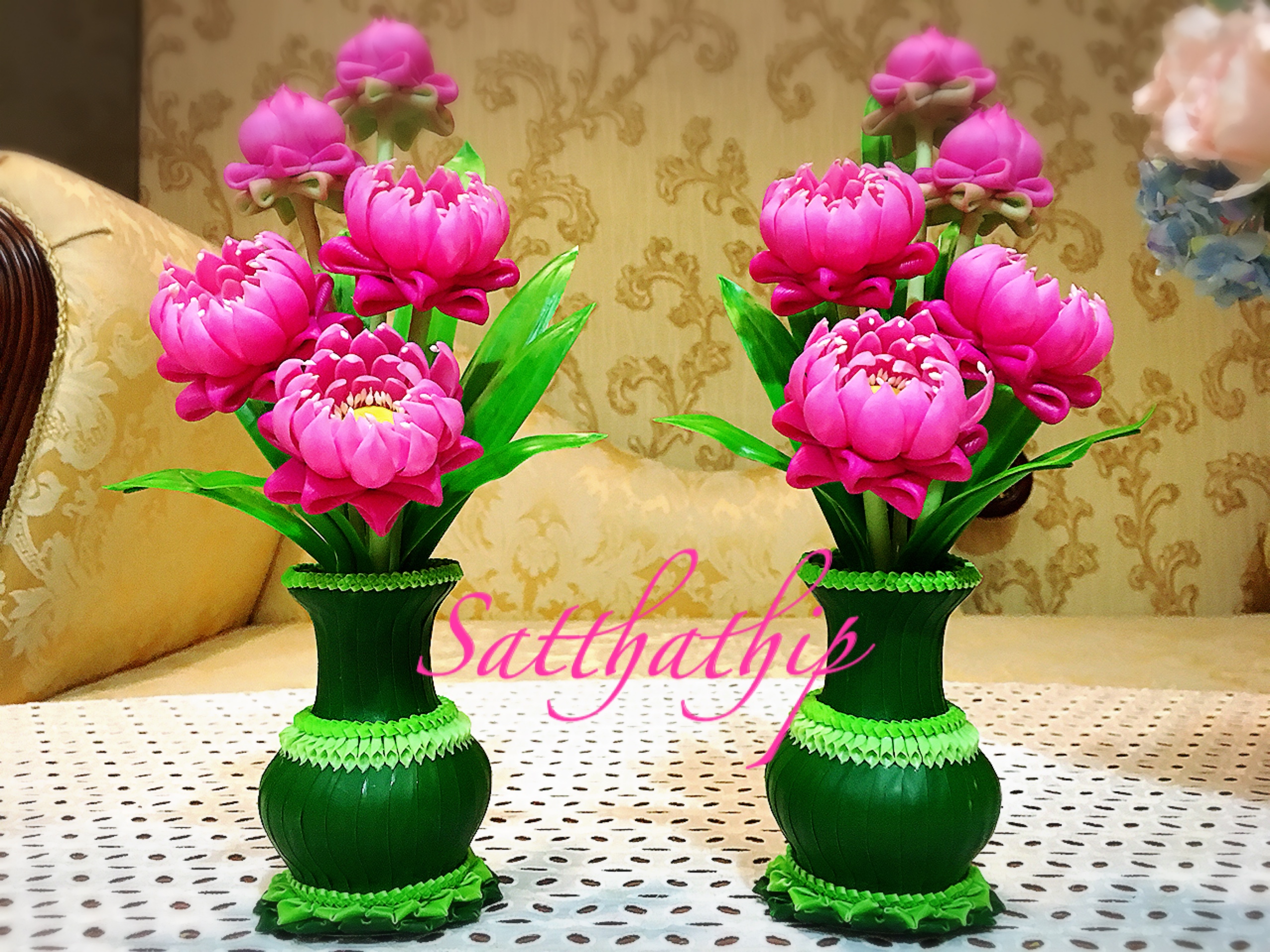 แจกันดอกบัว - ดอกบัวประดิษฐ์ - แจกันดอกบัวหลวงสีชมพู (ข้างละ 5 ดอก) ประดิษฐ์จากดิน - แจกันดอกบัวประดิษฐ์ - Lotus Flower