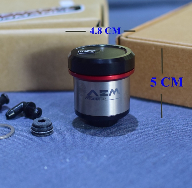 กระปุกน้ำมันเบรค AEM Factory ไทเทเนียม ขนาดL 42mm