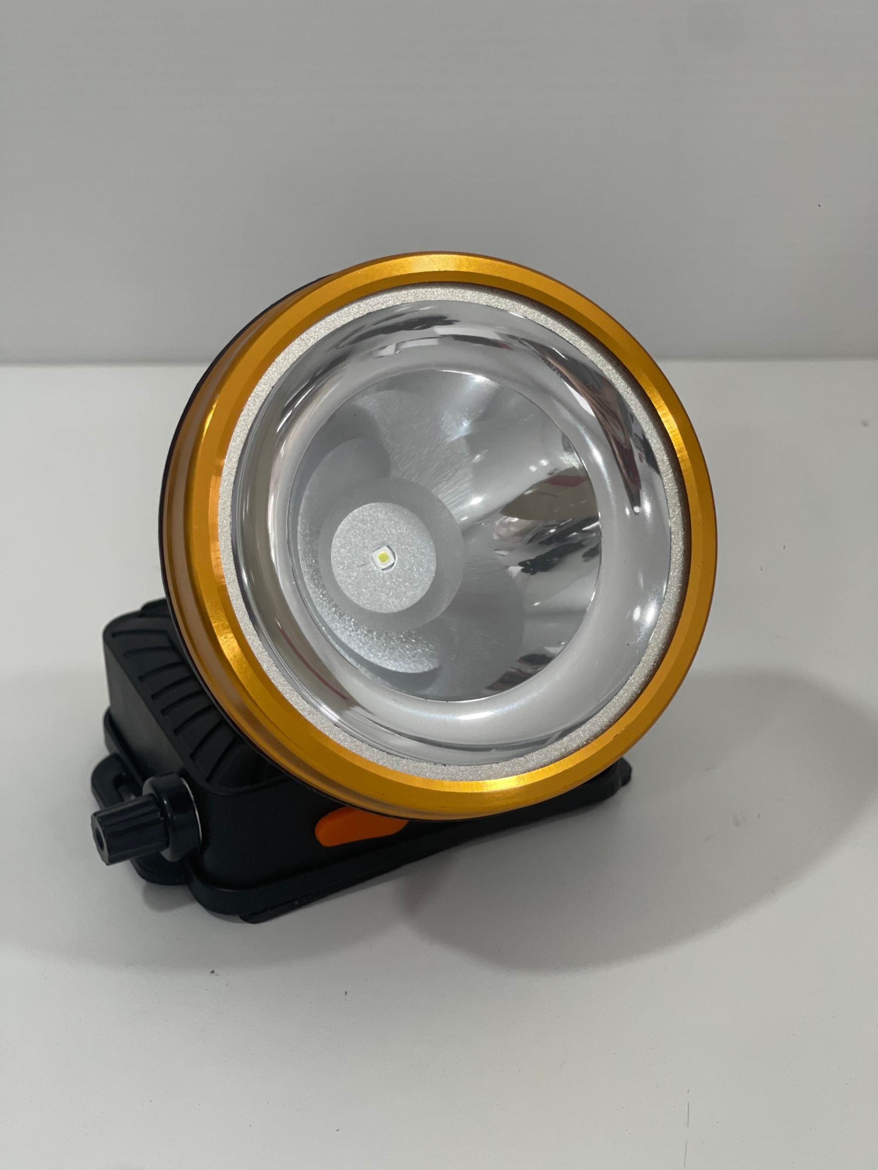 ไฟฉายคาดหัว LED รุ่น 7811 หมุนปรับความสว่าง ส่องได้ระยะไกล กันน้ำ