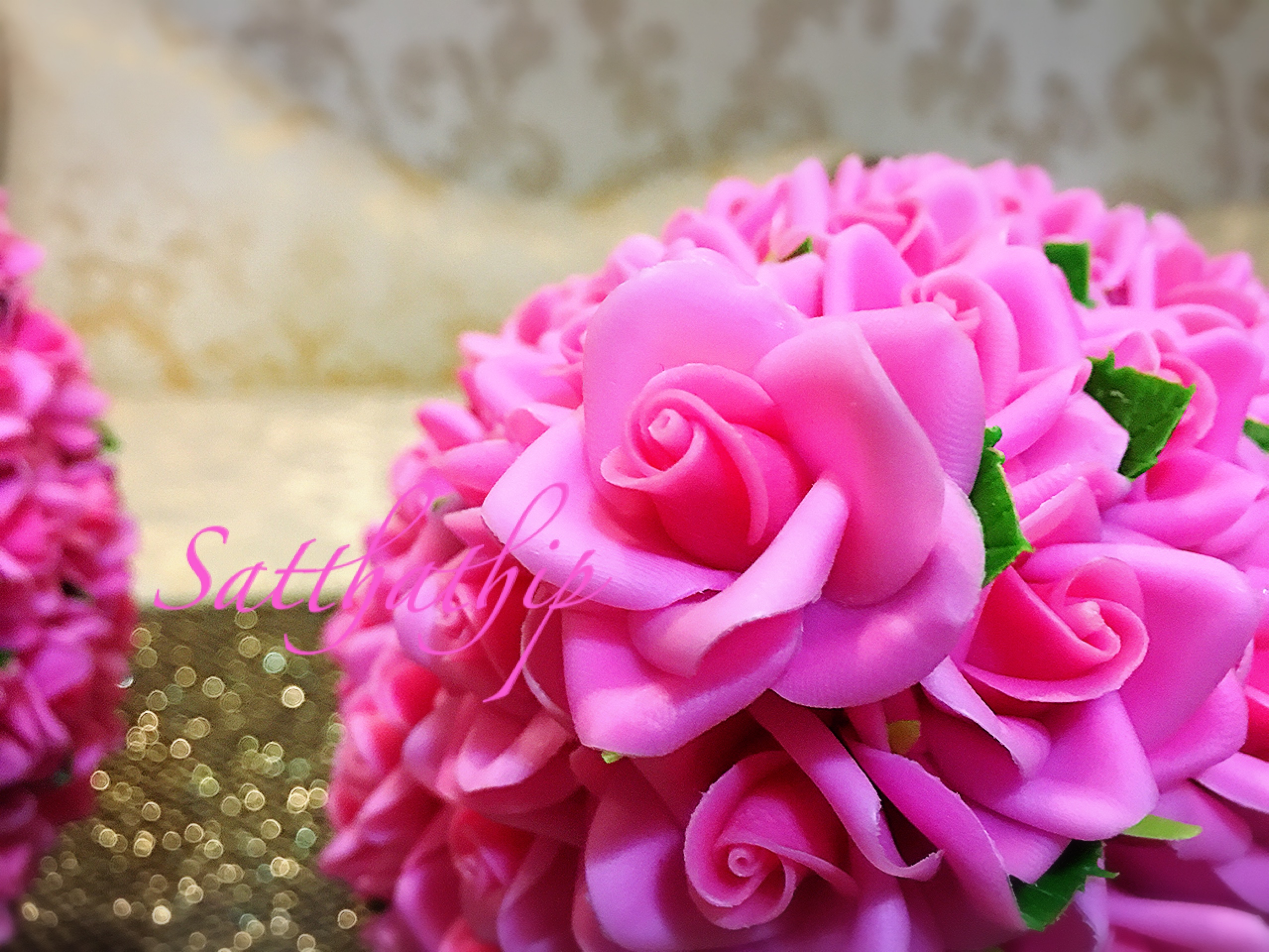 พานพุ่มดอกกุหลาบ ประดิษฐ์จากดิน [7.5 นิ้ว 4,600 บาท/คู่]