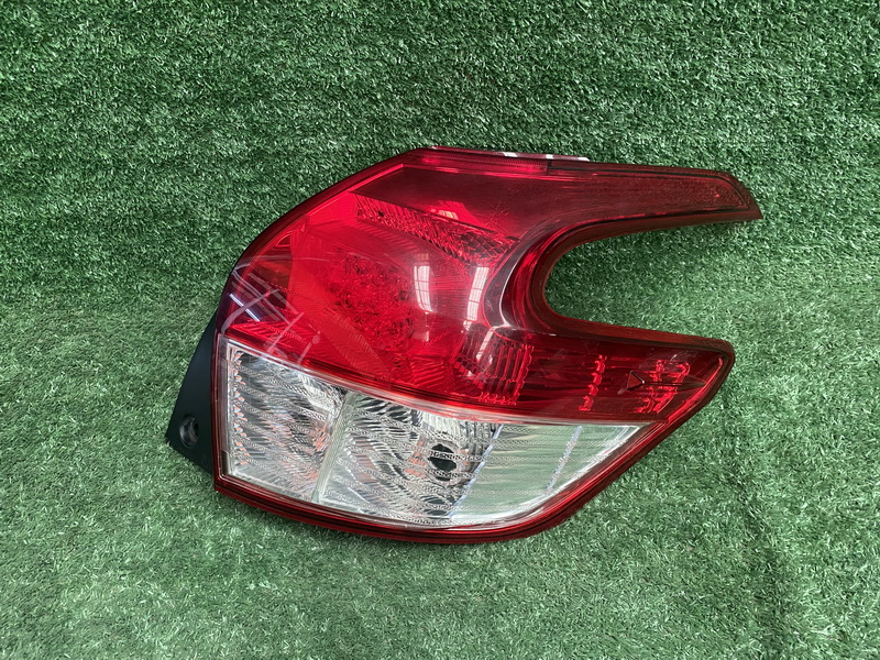 ไฟท้าย R Toyota Yaris 2014-2016