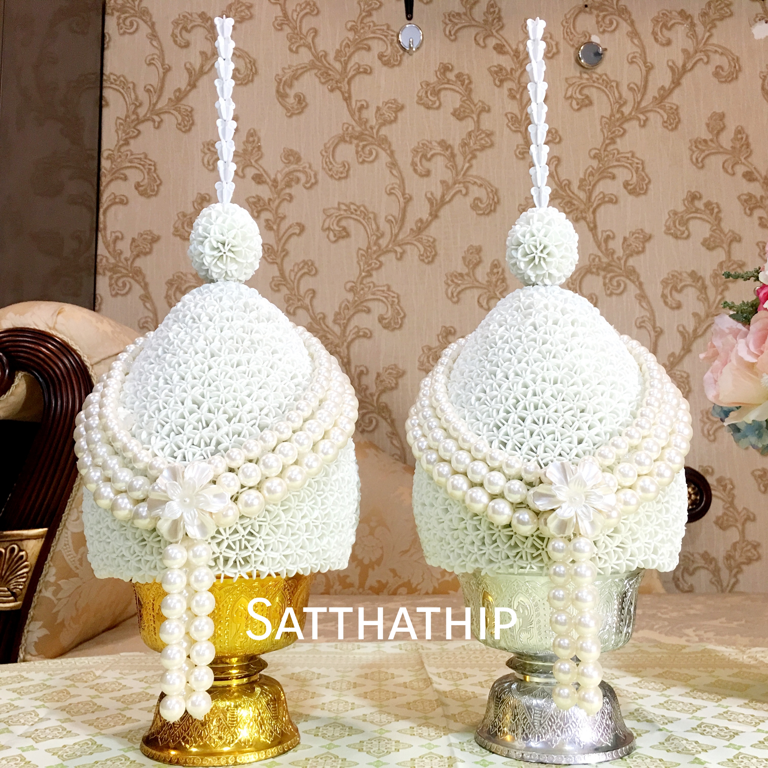 พานพุ่มดอกรักประดิษฐ์ [7"]