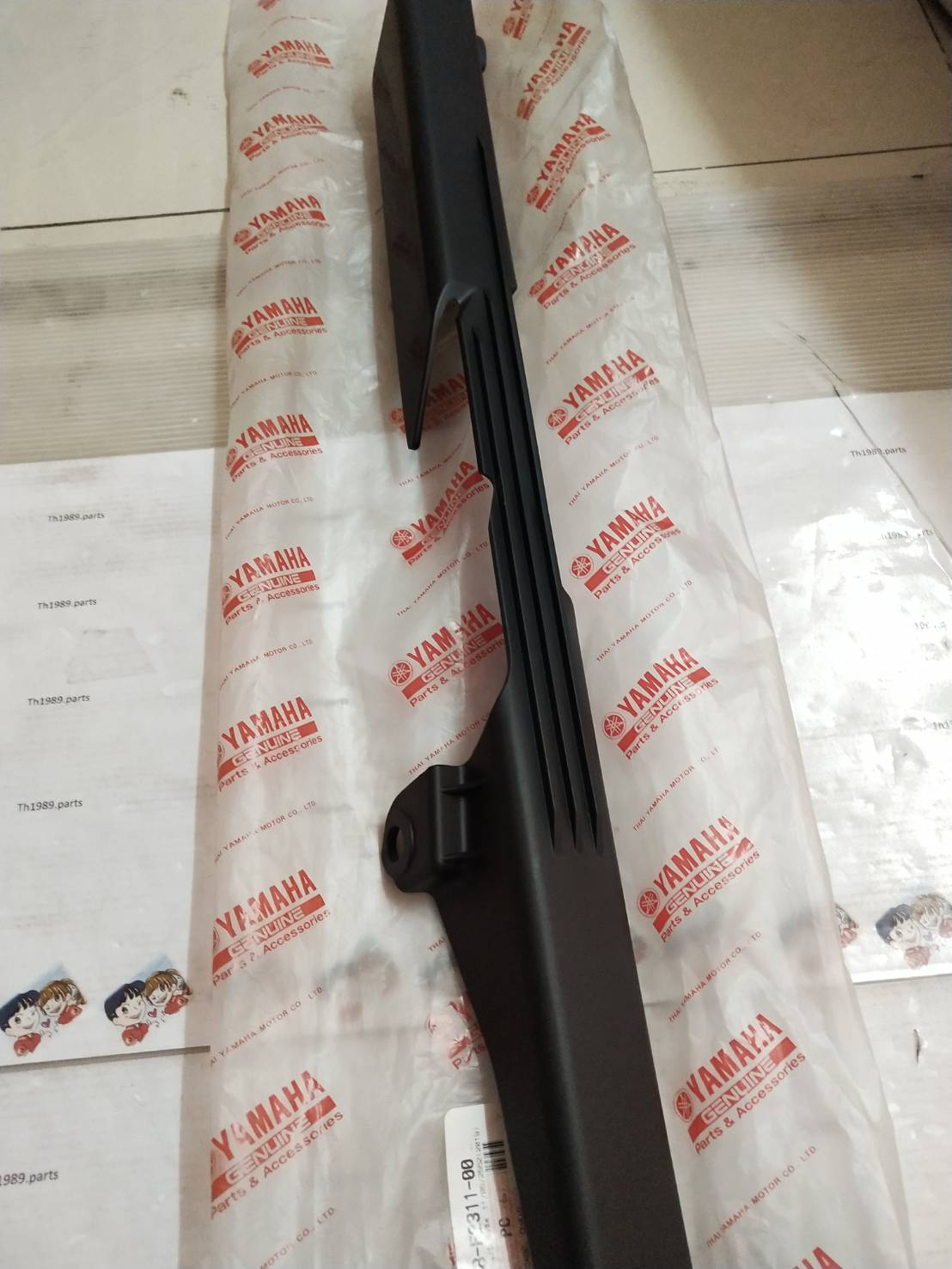 บังโซ่ M-SLAZ TFX150, R15 ปี2016 (BG7-F2311-00) อะไหล่แท้ YAMAHA B48-F2311-00 รหัสทดแทน B48-F2311-01