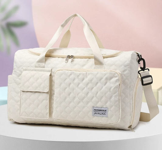 กระเป๋าใส่เสื้อผ้า,กระเป๋าเดินทาง,กระเป๋าเดินทางใส่เสื้อผ้า