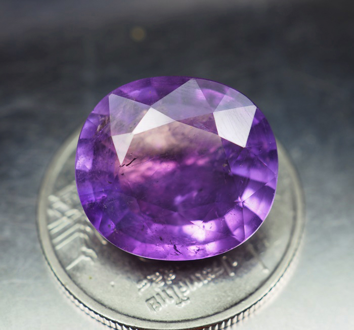 แอเมทิสต์สีม่วง (Purple Amethyst) 8.75 กะรัต