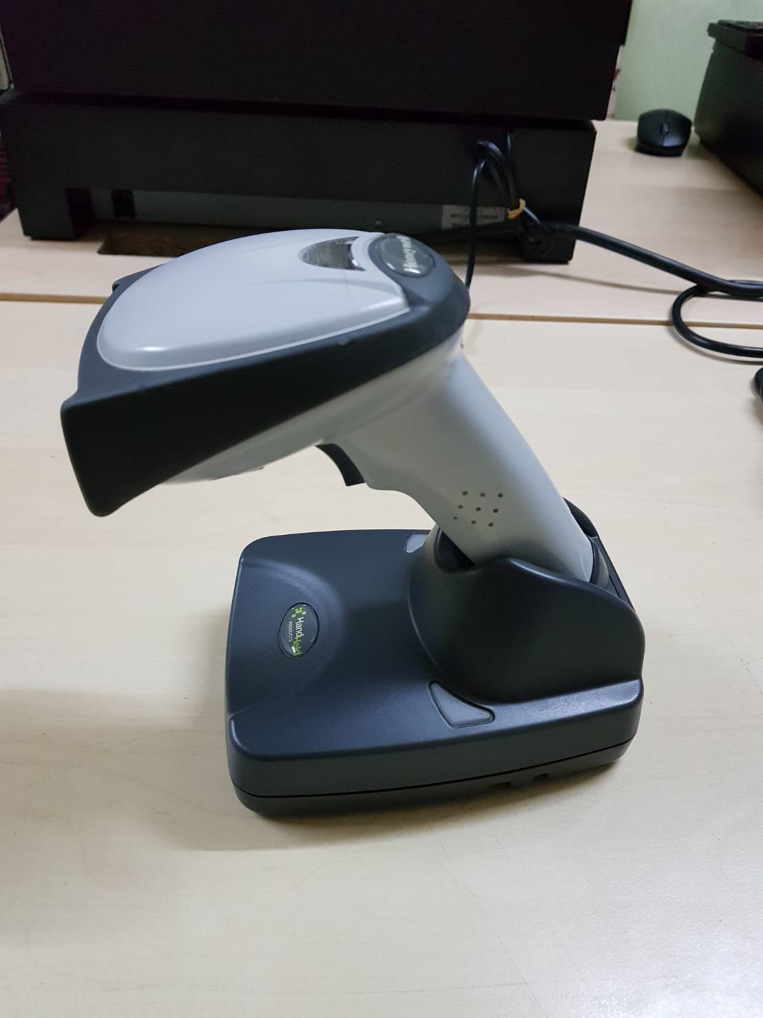 เครื่องอ่านบาร์โค้ด Honeywell 4820 Barcode Scanner แบบไร้สาย มือสอง