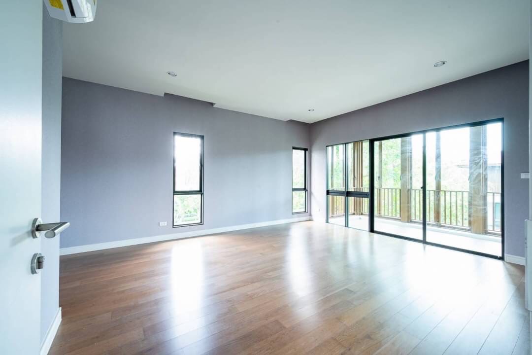 Burasiri Pattanakarn House for sell