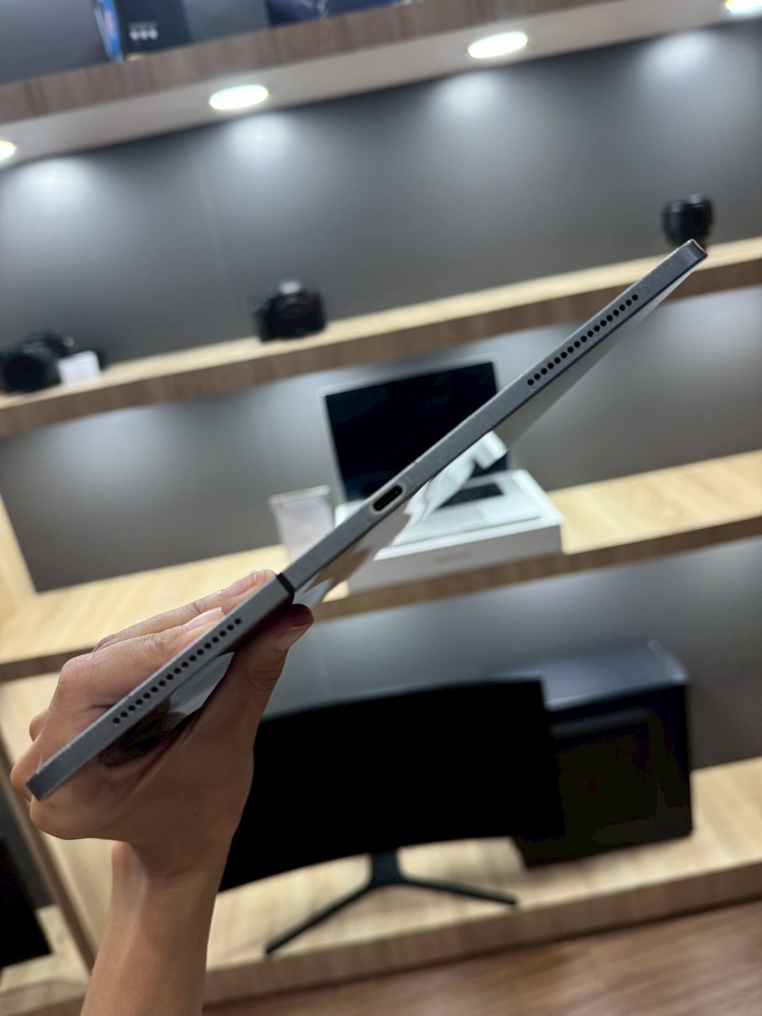 iPad Pro 12.9" Gen 4 256GB Wifi + Cellular สี Space Gray