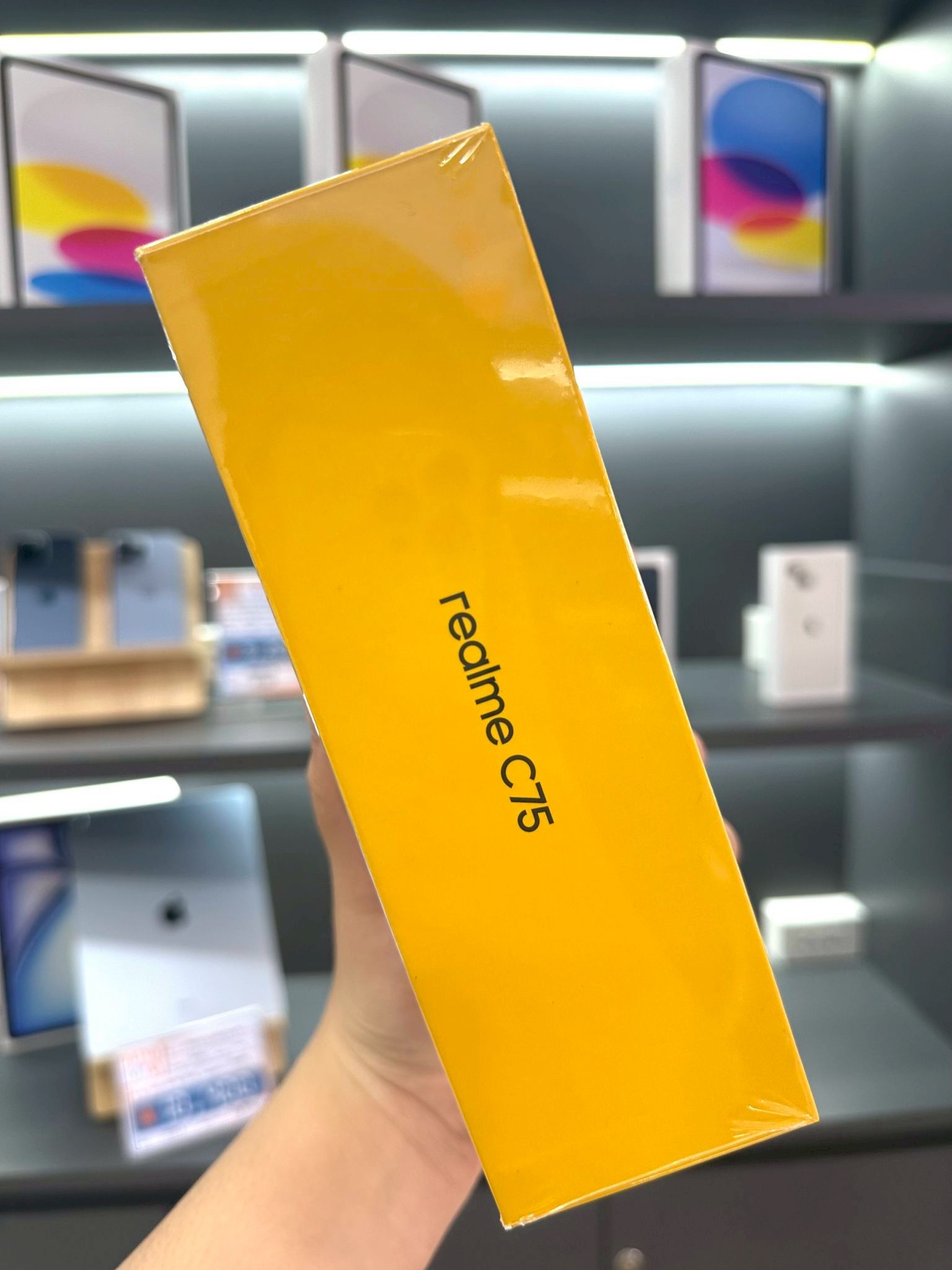 Realme C75 8/128GB สี Lightning Gold