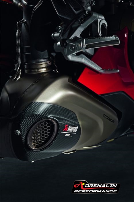 ท่อ Akrapovic สลิปออน สำหรับ Street fighter V4 ตัว Ducati Performance (For Exhibition only)