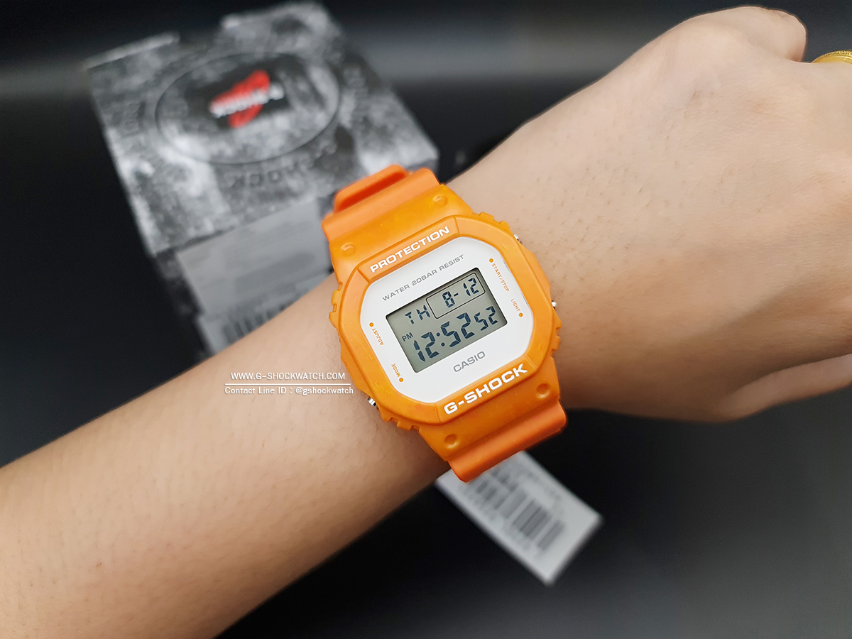 CASIO G-SHOCK นาฬิกาข้อมือ นาฬิกากันน้ำ นาฬิกาของแท้ ประกันศูนย์ CMG 1 ปี รุ่น DW-5600WS-4D