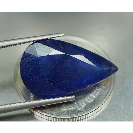พลอยไพลิน (Sapphire) 8.50 กะรัตเจียร 2 ด้าน