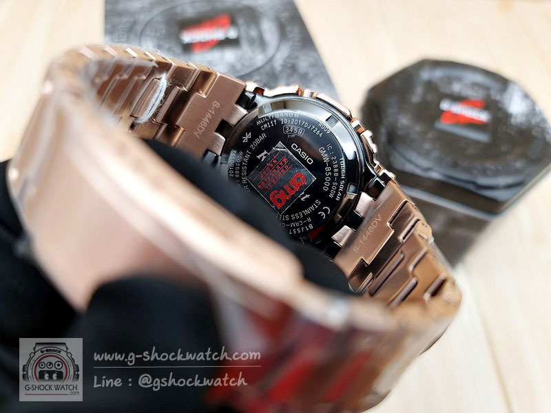 CASIO G-SHOCK นาฬิกาข้อมือ นาฬิกากันน้ำ นาฬิกาของแท้ ประกันศูนย์ CMG 1 ปี รุ่น GMW-B5000GD-4D