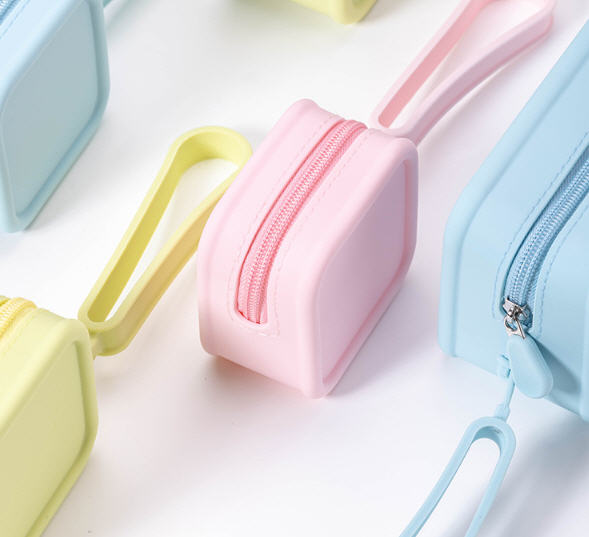 กระเป๋าซิลิโคน,กระเป๋าซิลิโคนสกรีนโลโก้,กระเป๋าซิลิโคนใส่เศษเหรียญ