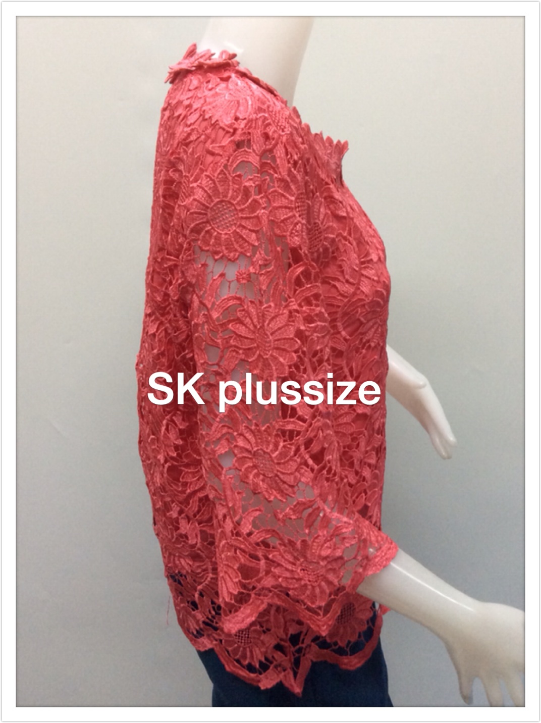 เสื้อลูกไม้ สีโอรส แขน 3 ส่วน รอบอก 42 นิ้ว