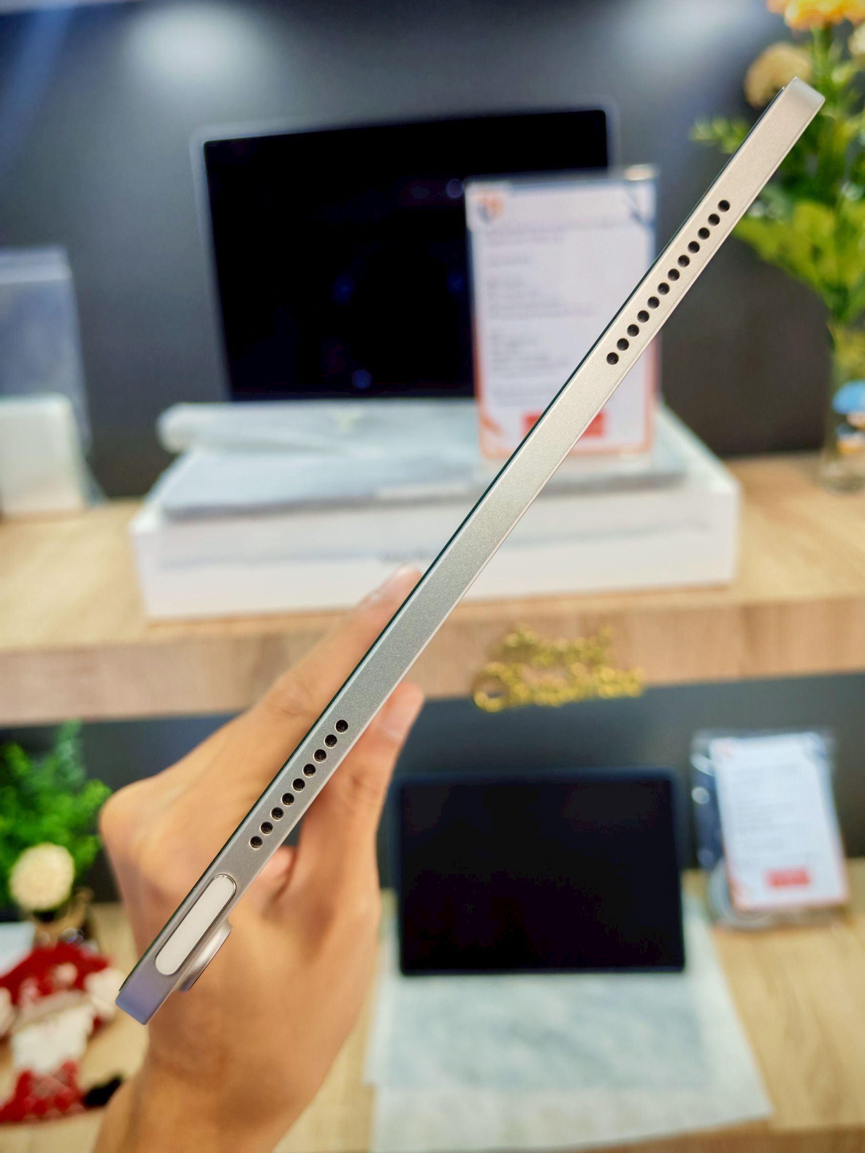 iPad Air 11-inch (M2) 128GB Starlight (Wifi)