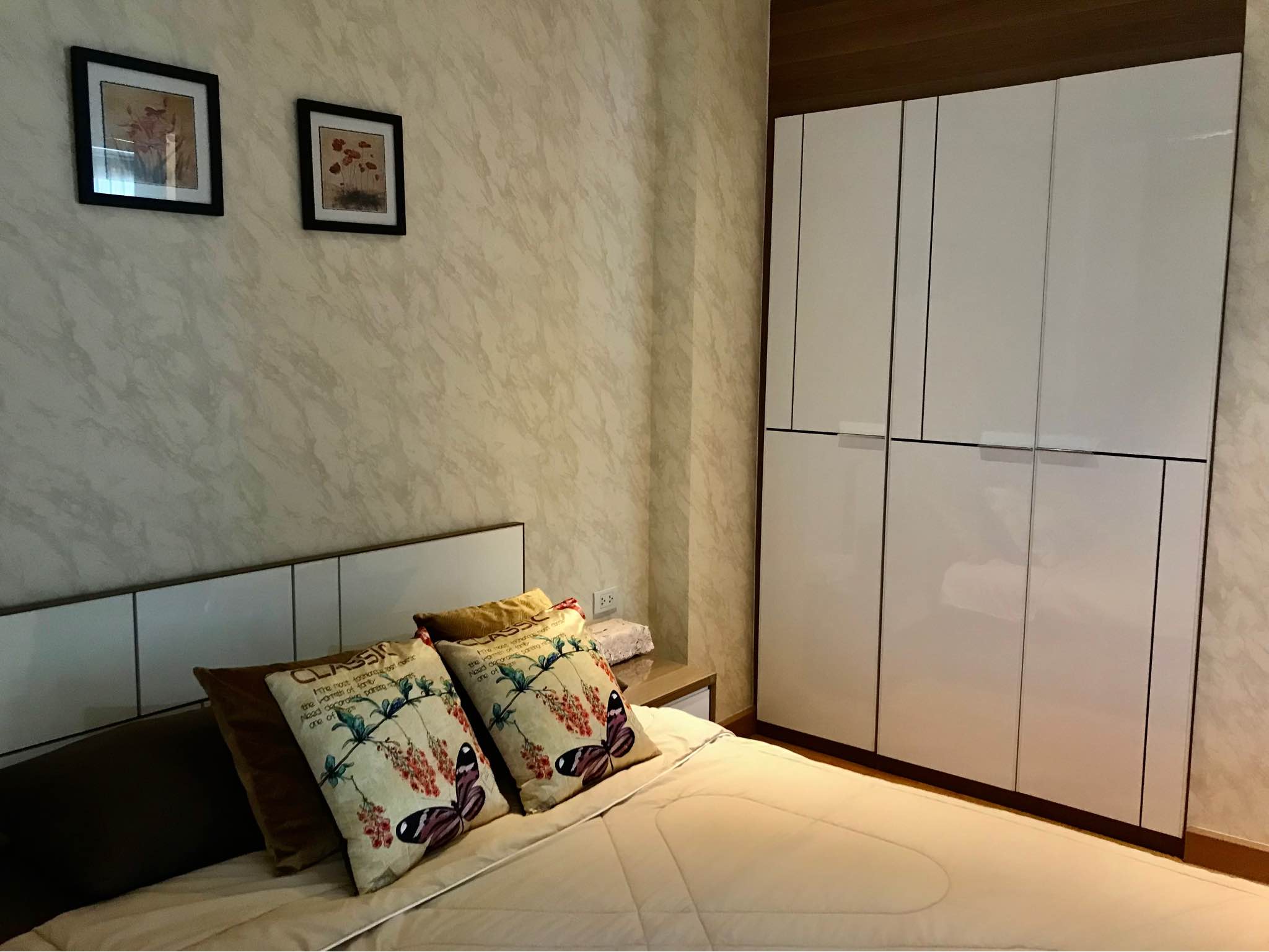 The President Condo Sukumvit81