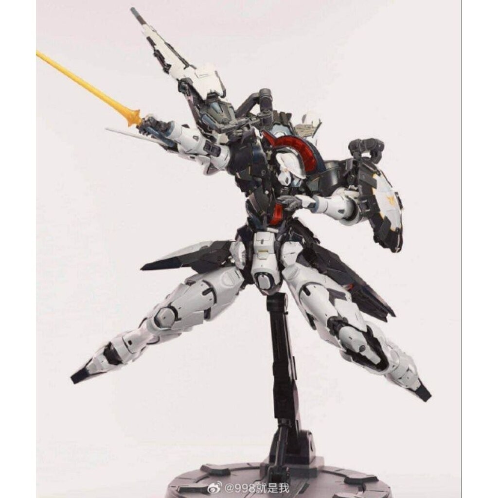 Strange Work 1/60 Monument (Tallgeese)