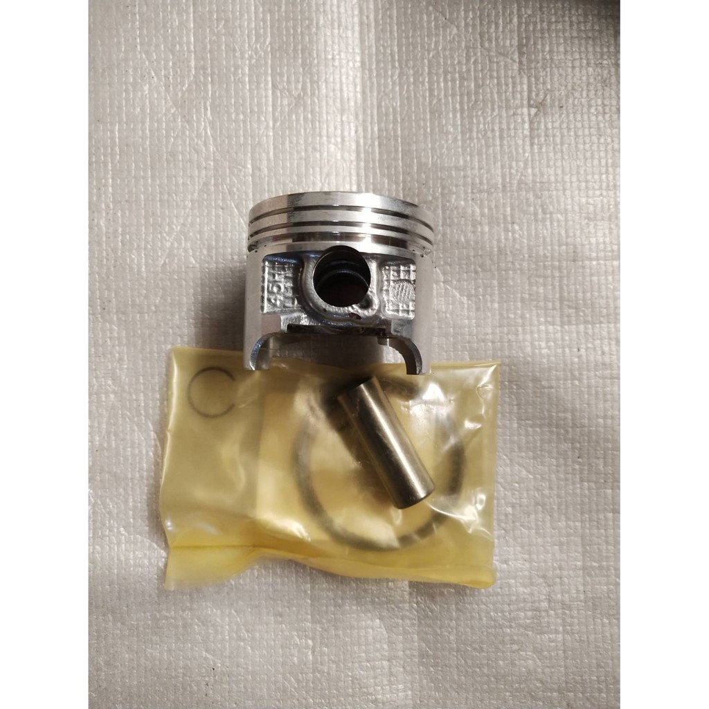 ชุดลูกสูบ (OS:0.5) สำหรับรุ่น Smash110,FW110-I อะไหล่แท้ SUZUKI 12100-45800-050