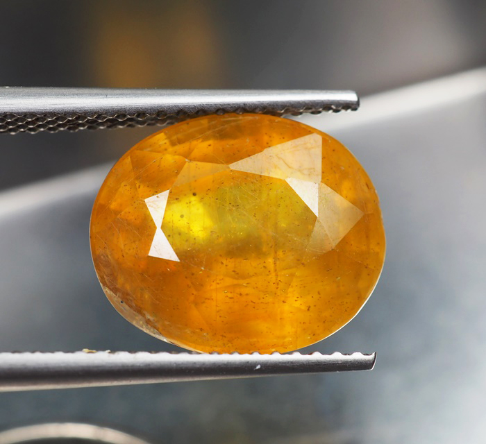 บุษราคัมอัฟริกาสีเหลือง (Sapphire) 8.50 กะรัต