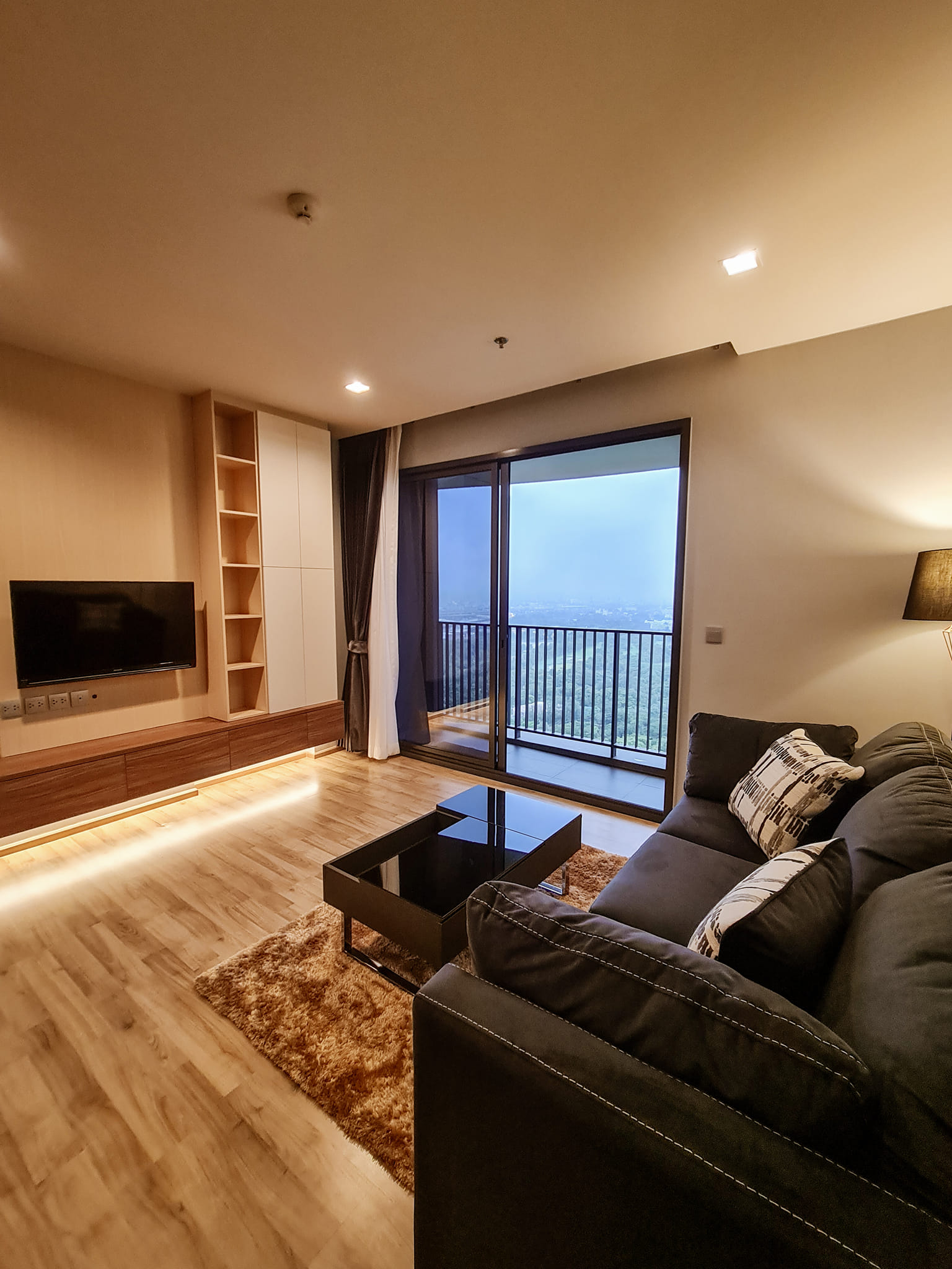 The Line Jatujak-Mochit