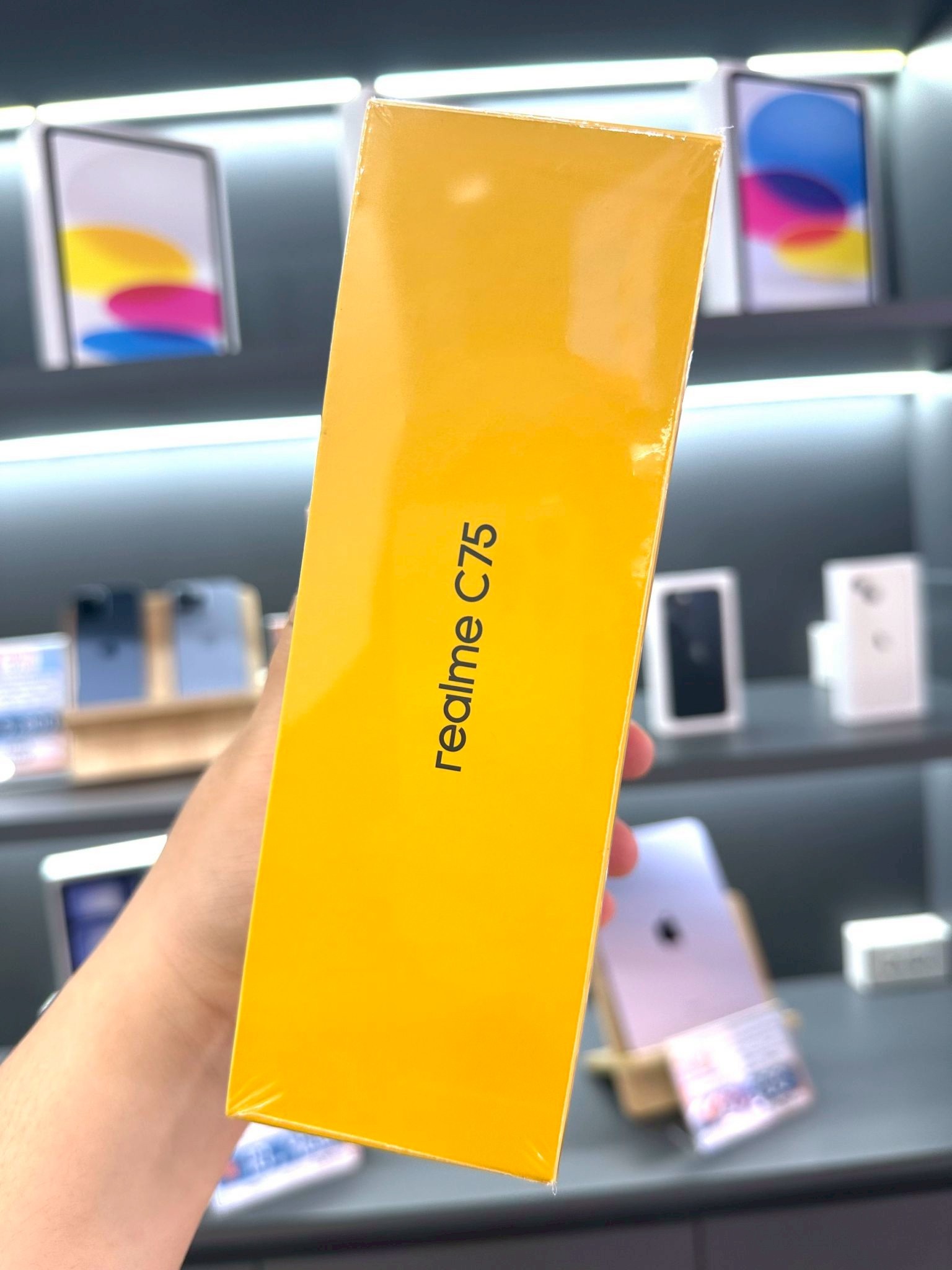 Realme C75 8/128GB สี Lightning Gold
