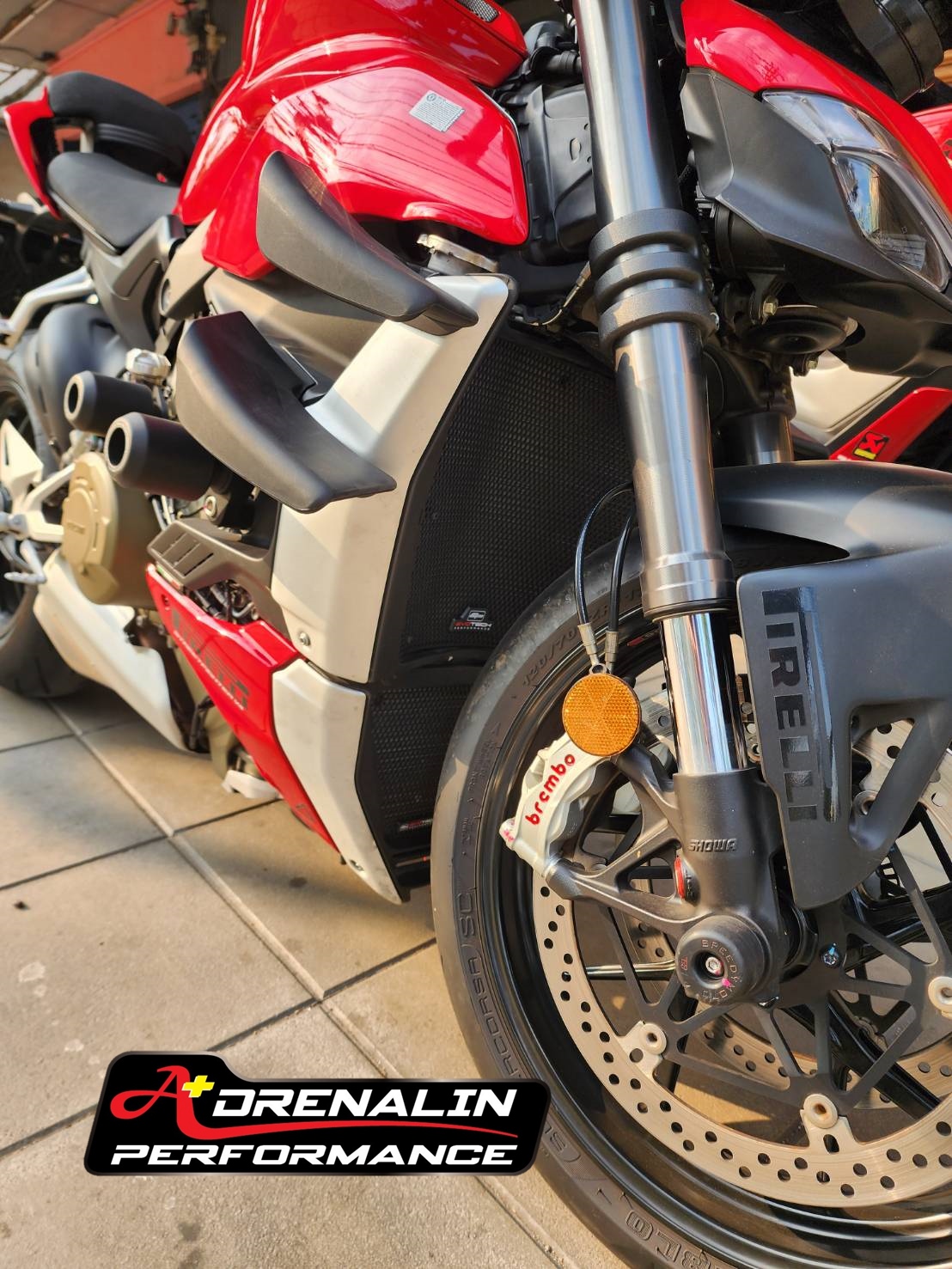 Evotech การ์ดหม้อน้ำ (RADIATOR GUARD) สำหรับ Street fighter V4