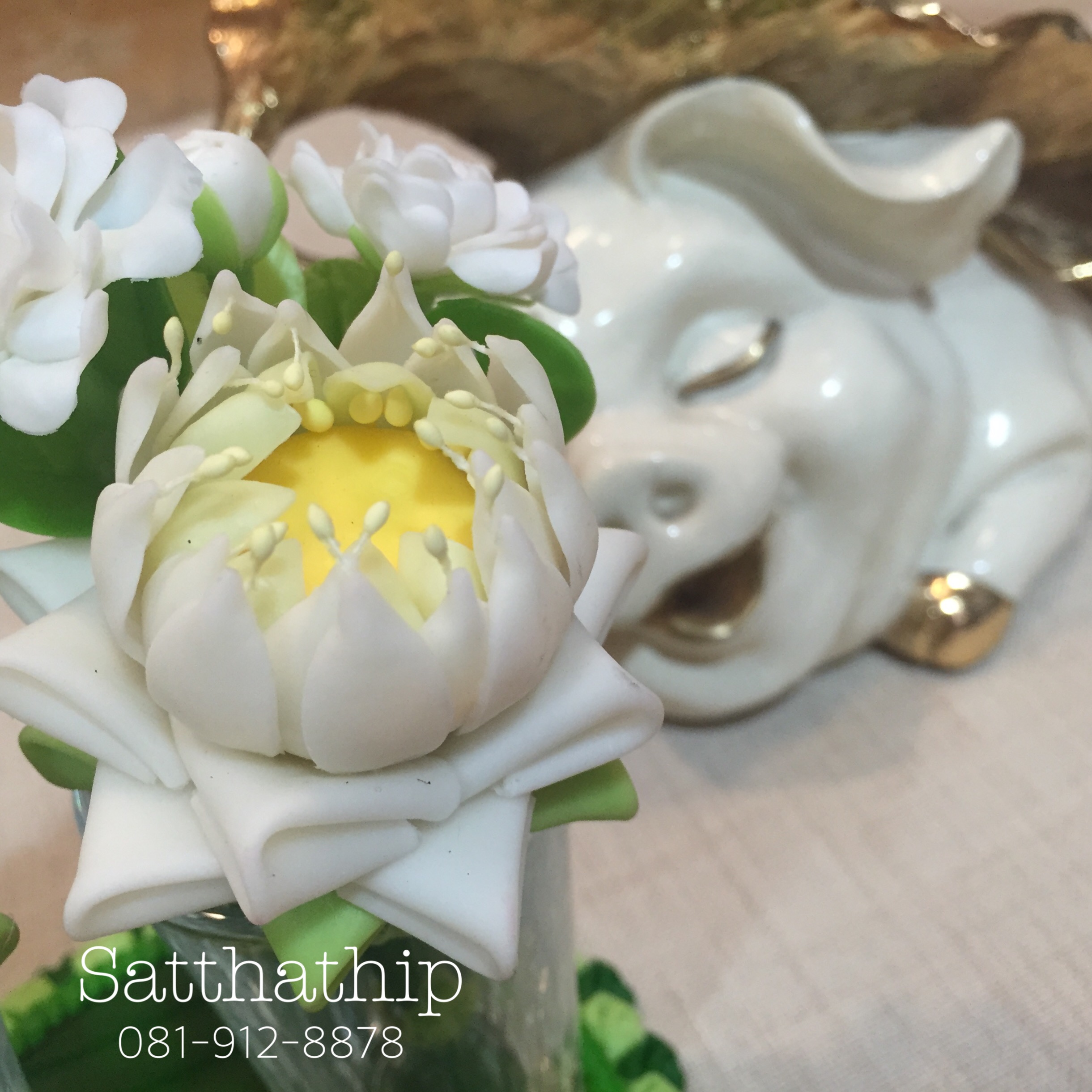 กรวยดอกบัวพับ ผสมดอกมะลิ ประดิษฐ์จากดิน - Lotus flower mix with Jusmine flower