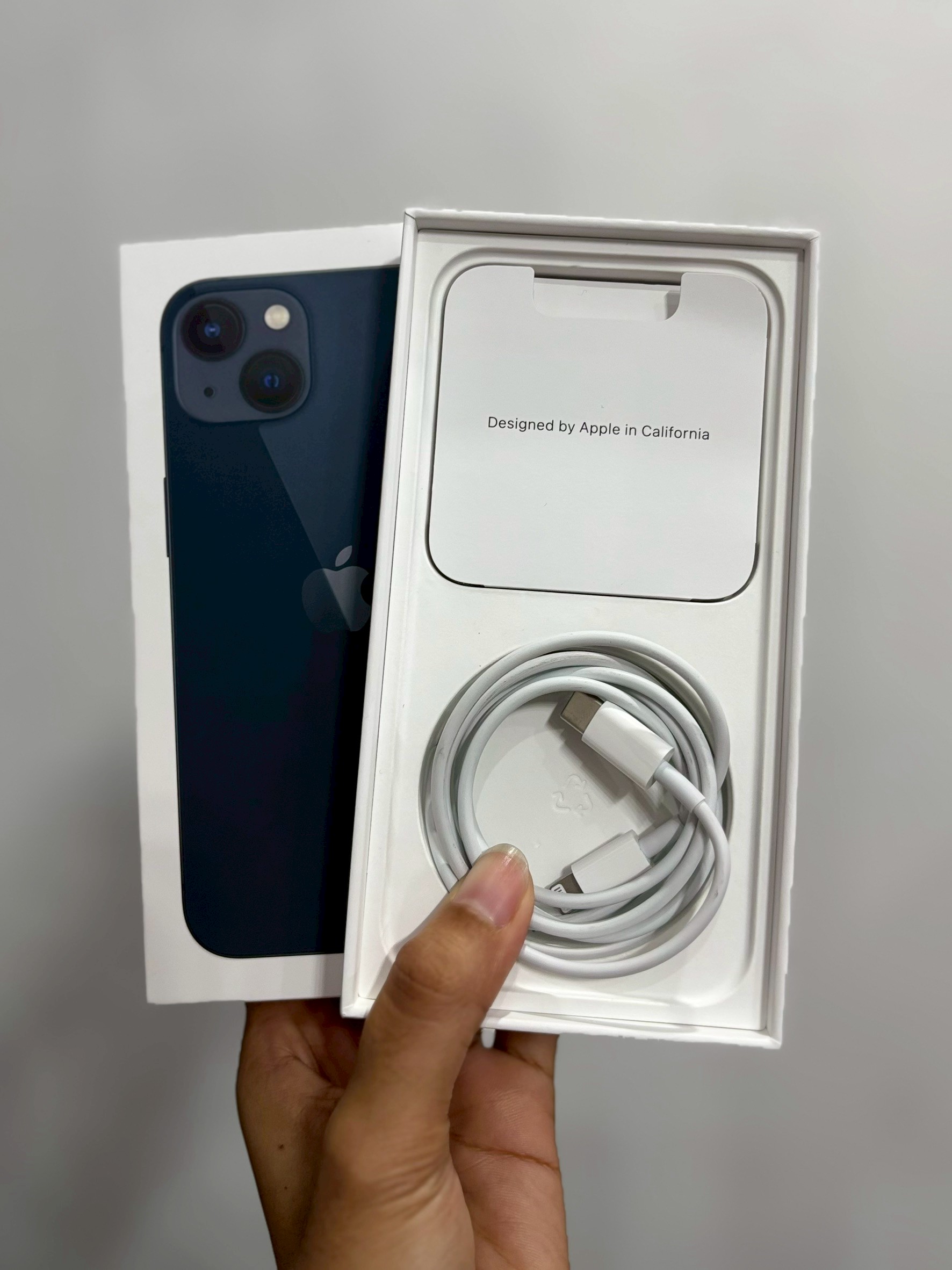 iPhone 13 128GB สี Midnight