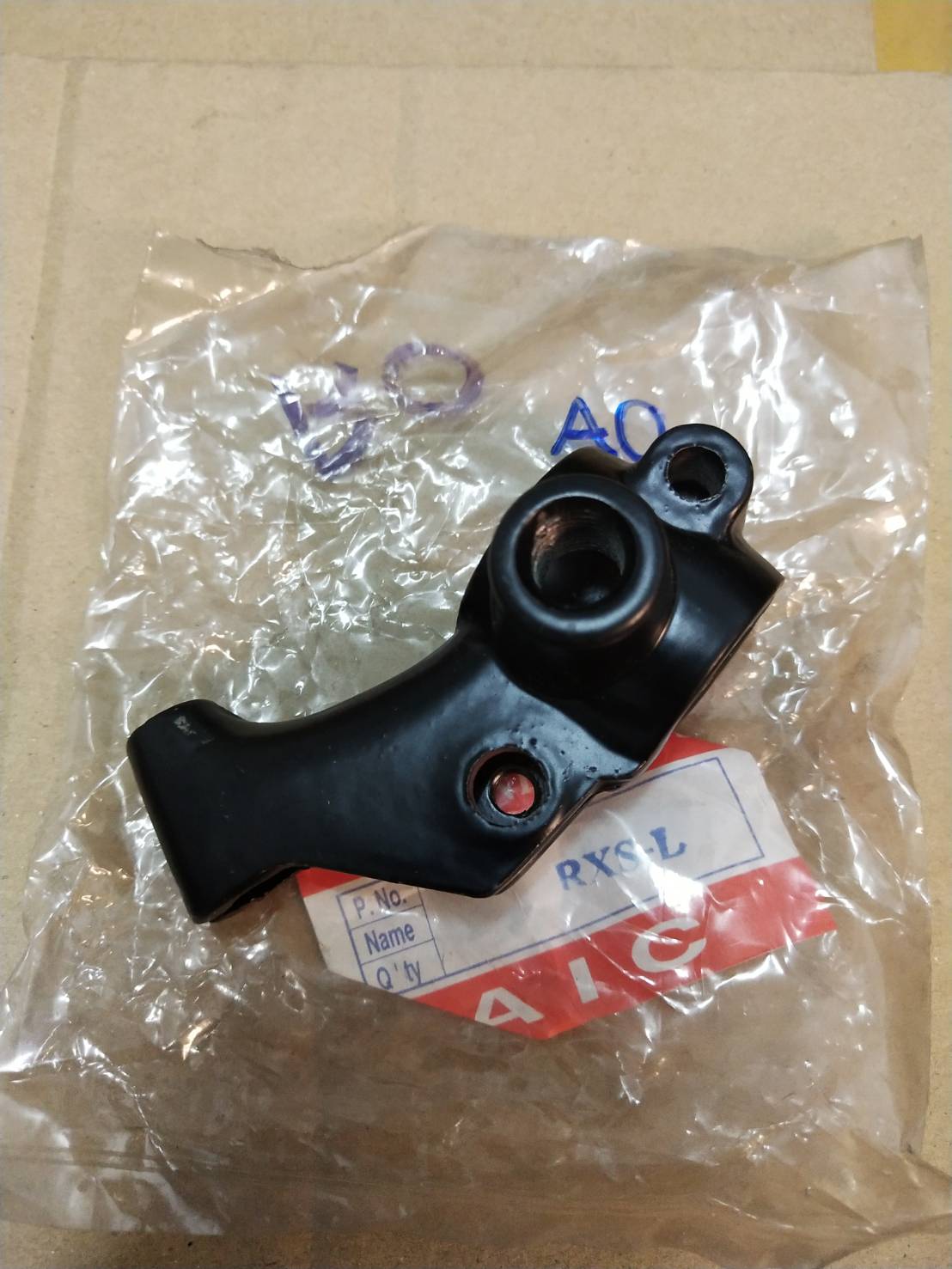 หูยึดกระจก สำหรับรุ่น RXS อะไหล่เทียบ