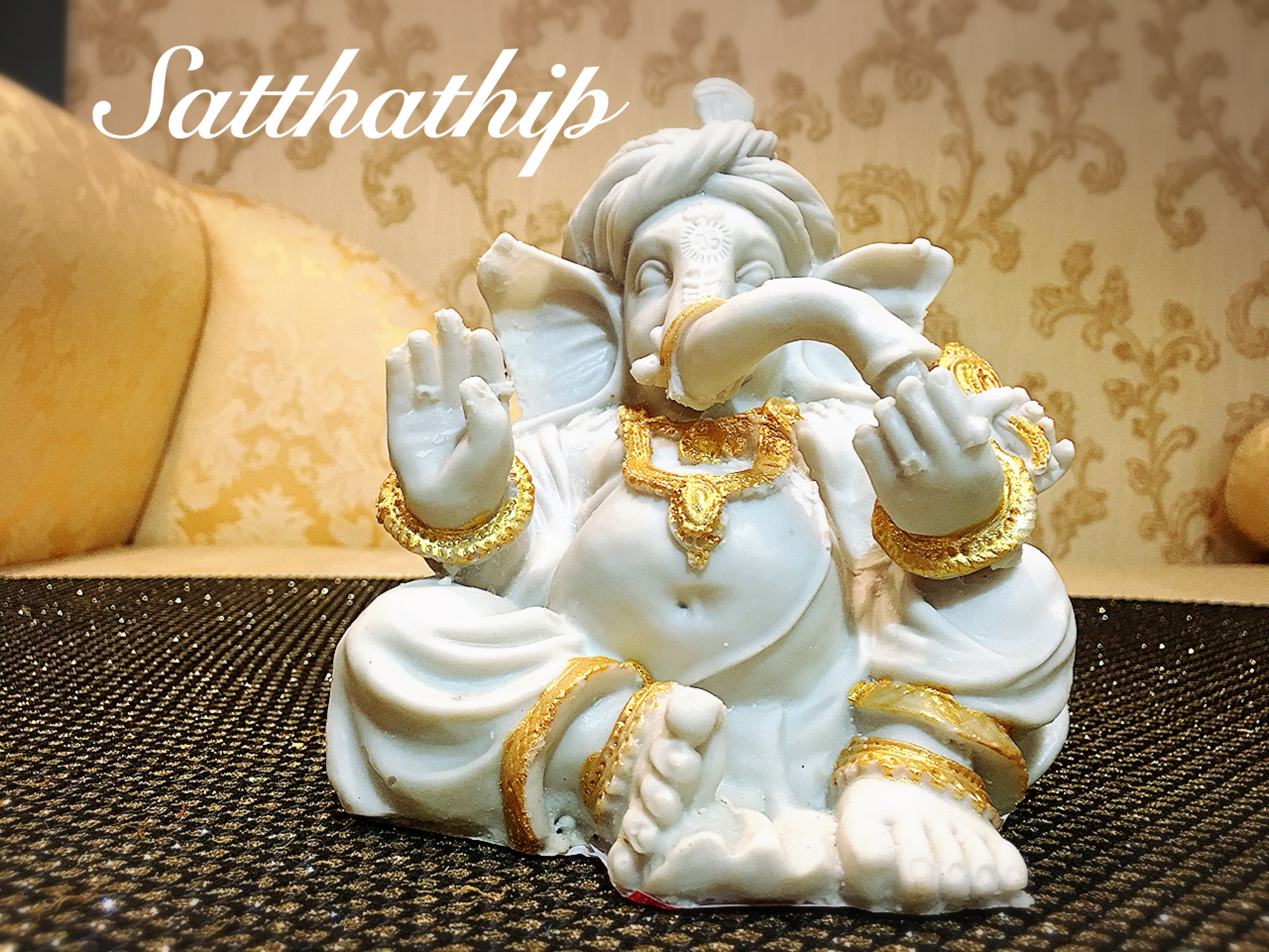 พระพิฆเนศ ปางประทานพร (เรซิ่น) - Ganesha: Lord of Success
