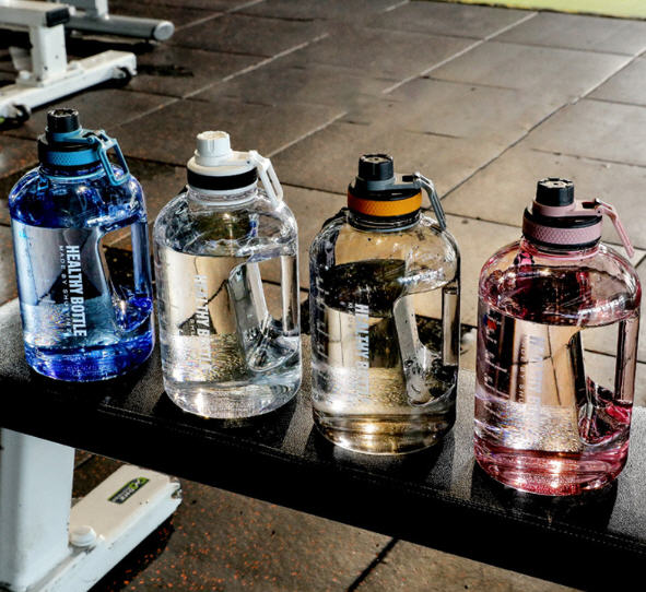 กระติกน้ำ,กระบอกน้ำออกกำลังกาย,กระบอกใส่น้ำ,ขวดน้ำ,ถังน้ำพกพากระบอกน้ำ 2.2L,กระติกน้ำนักกีฬา