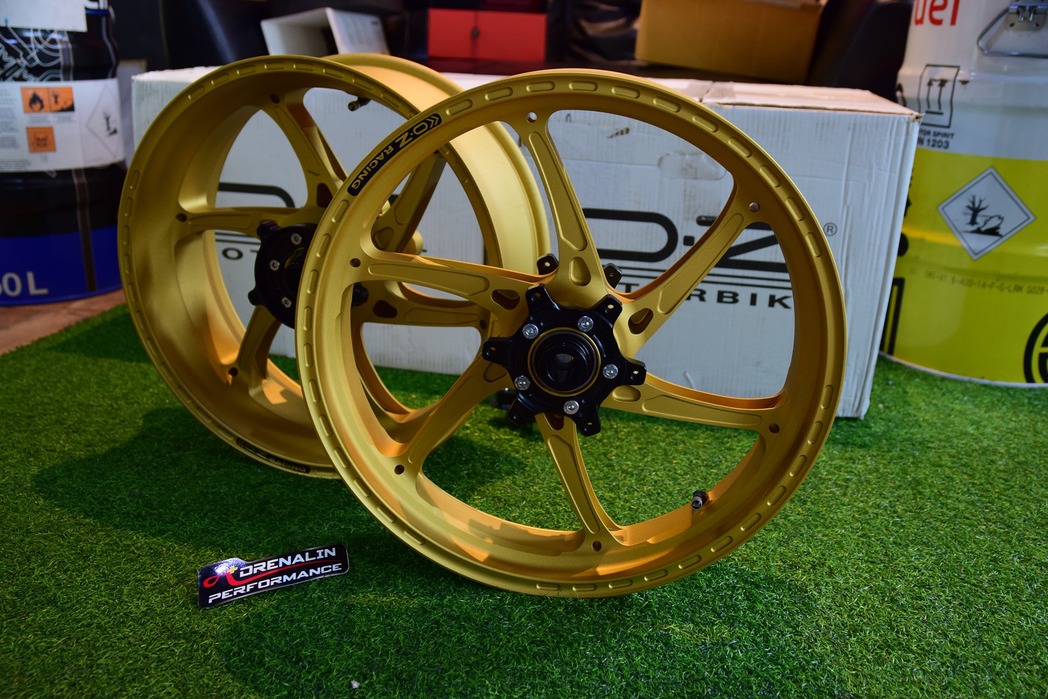 ล้อ OZ Racing 6ก้าน Gass-A สำหรับ 899