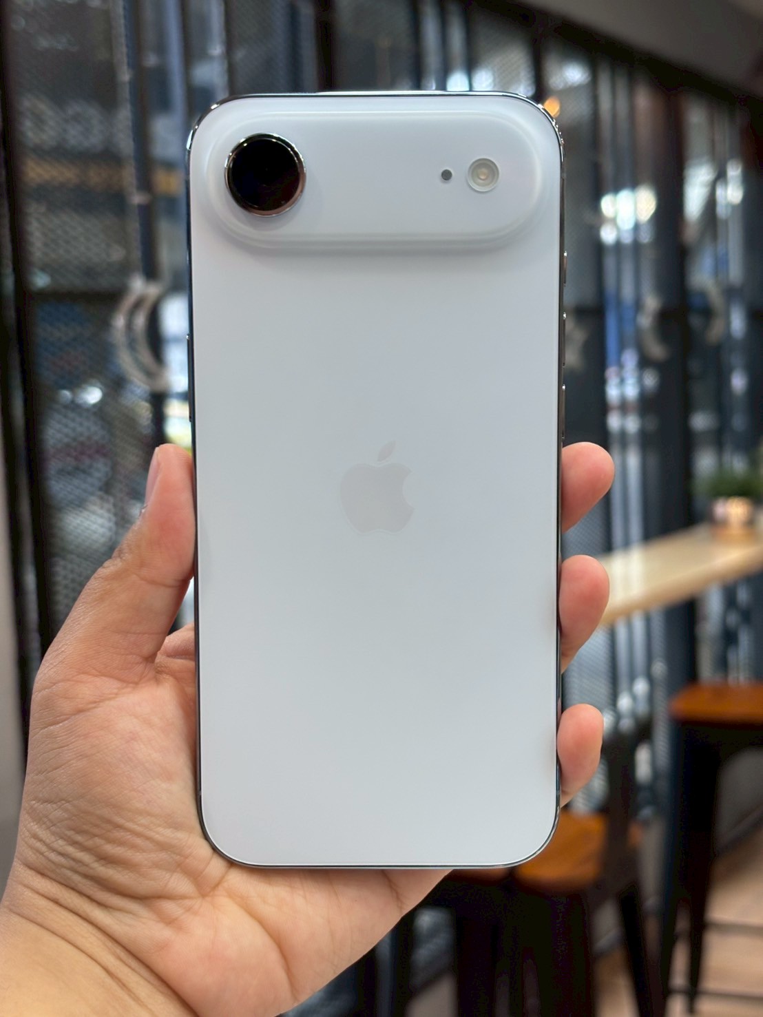 iPhone 17 Air 256GB Light Gold (มือ1)