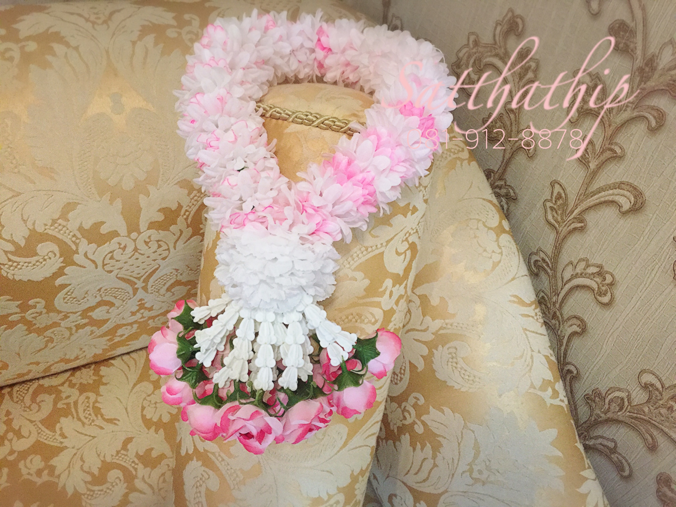 พวงมาลัยผ้า ดอกมัม สีชมพูผสมสีขาว - พวงมาลัยผ้า - Fabric garland