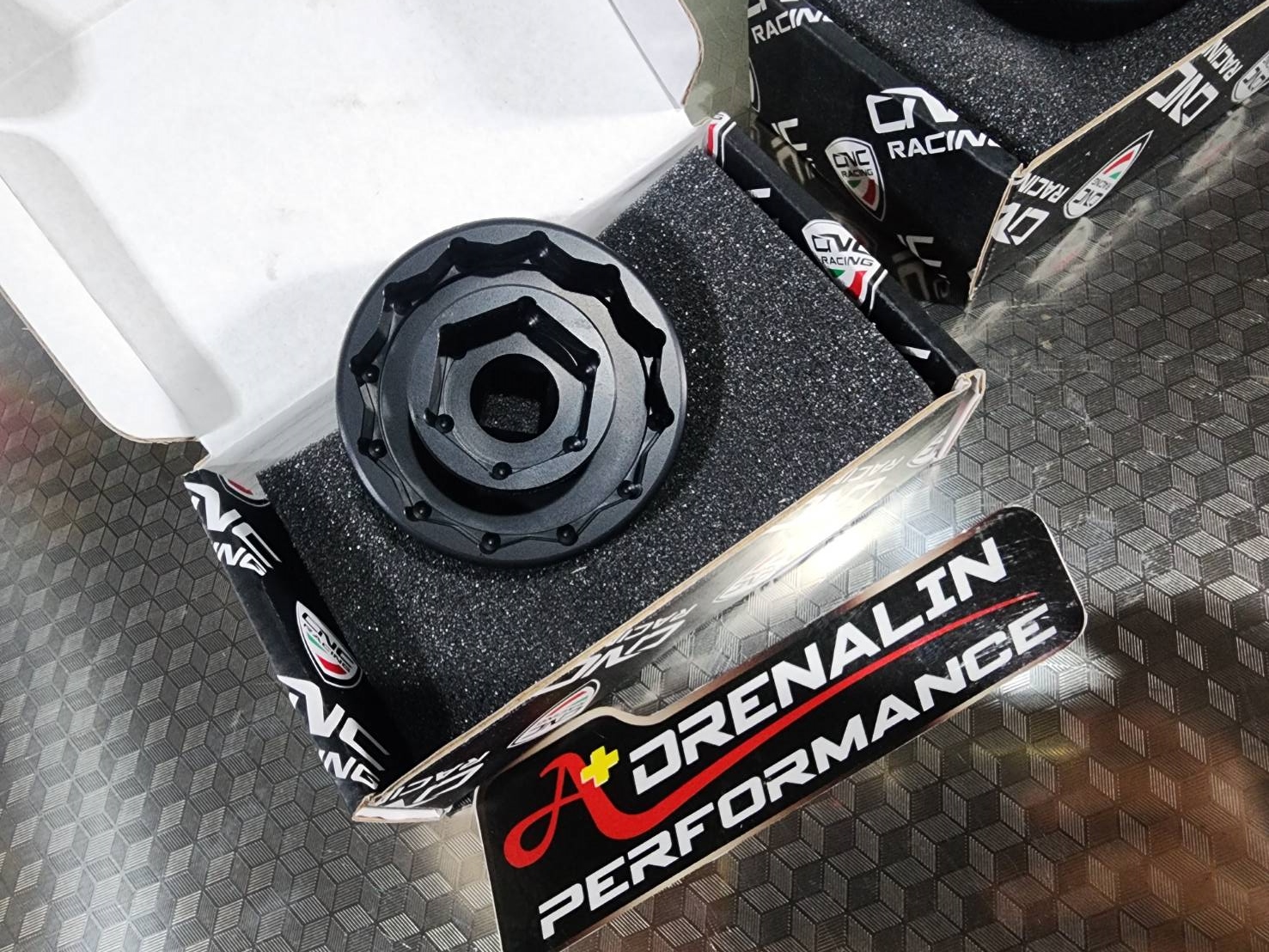 ลูกบล๊อค CNCracing สำหรับถอดล้อ ducati proarm น๊อตดาว12แฉก 55mm ดุมใหญ่ Panigale 1199