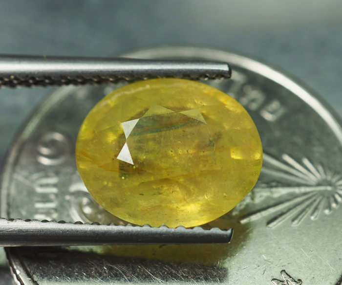 บุษราคัมอัฟริกาสีเหลือง (Sapphire) 3.55 กะรัต