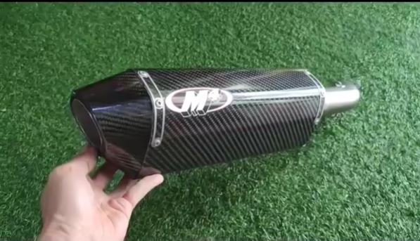 ท่อ M4 Slip-On ( CARBON ) สำหรับ GSX-S750 2015+ (For Exhibition only)