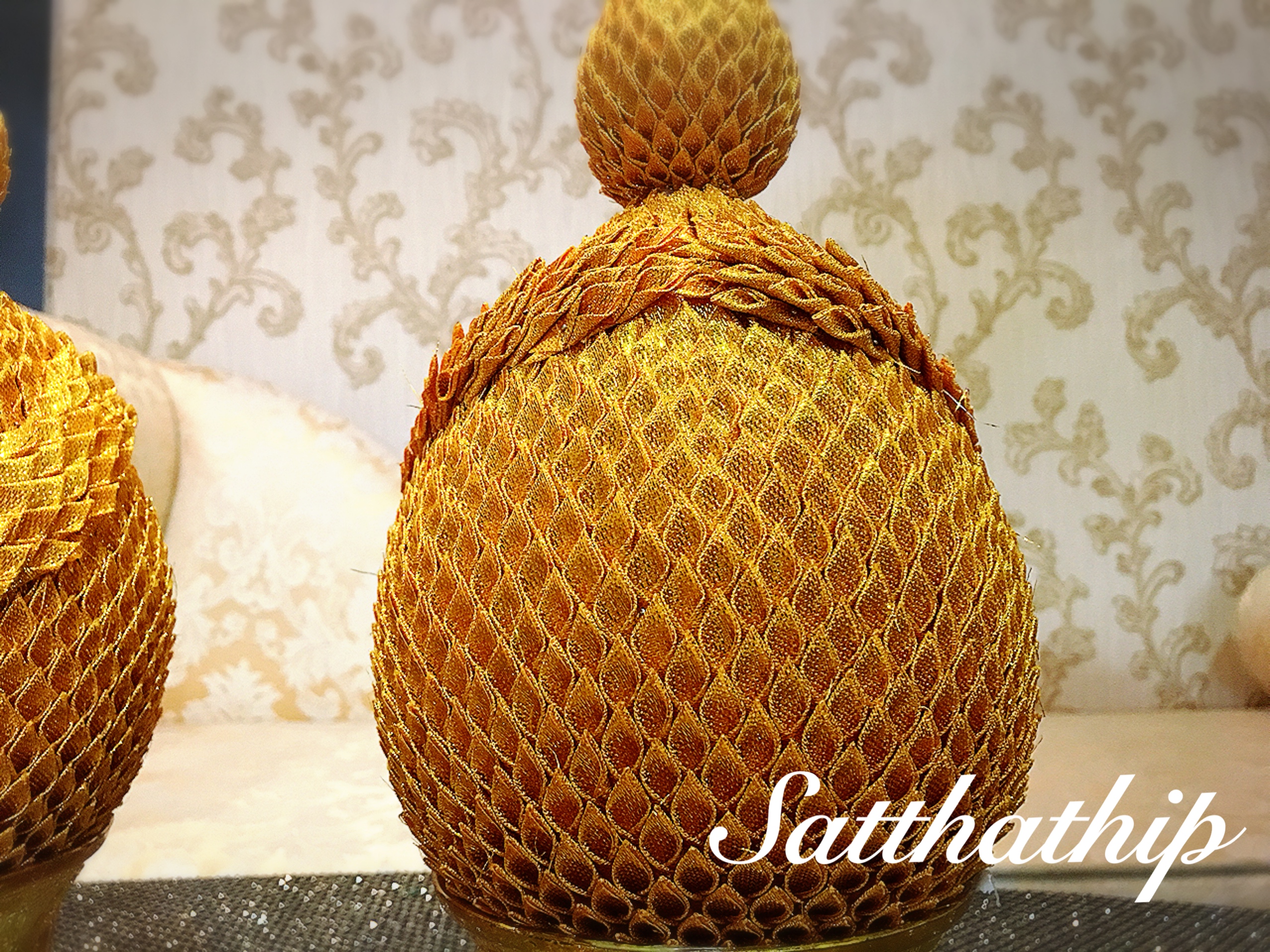 พานพุ่ม - พานพุ่มเงินทอง ประดับเกล็ดผ้า - พานพุ่มผ้าตาด - Phan bush