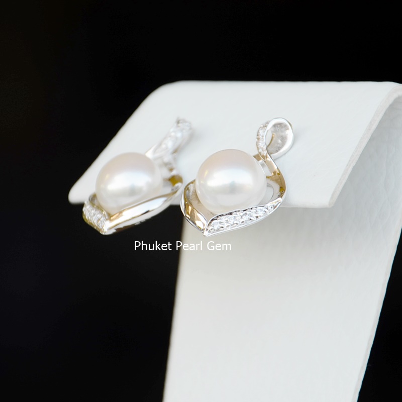 Heart Pearl Earrings
